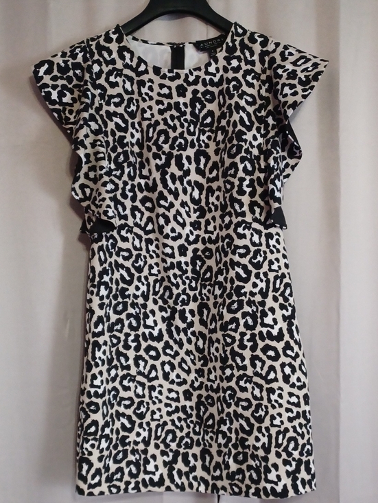 Laundry By Shelli Segal Dresses & Skirts - Laundry By Shelli Segal Leopard Print Ruffle Sleeve Mini Shift Dress Size 4